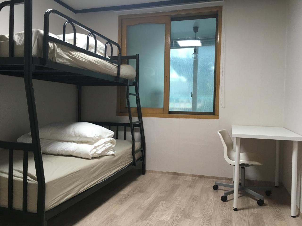 Busan Backpackers Rum bild